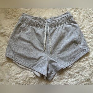 Lululemon Inner Glow High-Rise Short 3”, Heathered Core Ultra Light Grey, 4